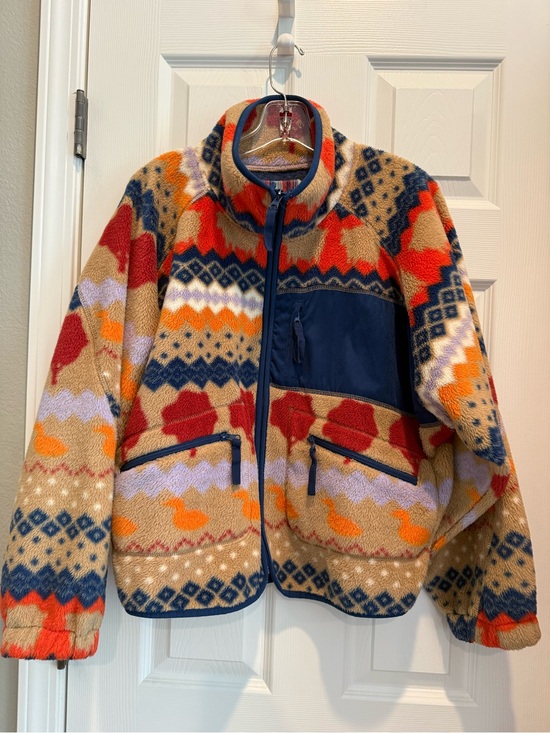 Urban Outfitters Jackets & Blazers - Urban Outfittters Women’s Multicolor Patterned Fleece Jacket - Navy Trim